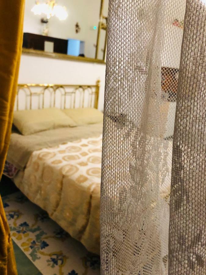 A Casa Di Claudia Apartment Наполи Екстериор снимка